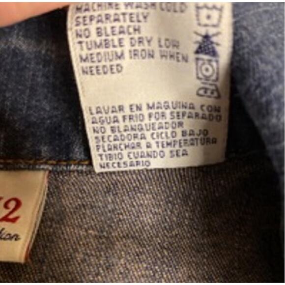 Faded Glory Blue Denim Jacket Women’s Small Classic Fit Cotton Jean Coat - Picture 6 of 7